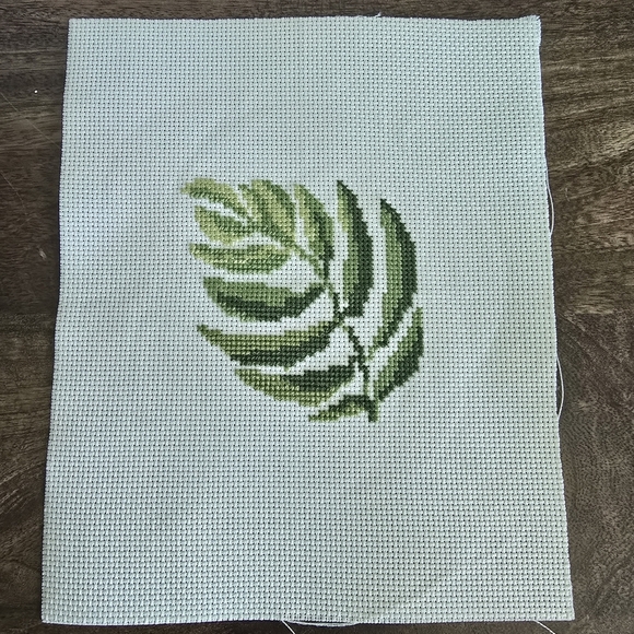 New Green Tropical Floral Leaf Completed Finished Cross Stitch Work Pattern - Picture 2 of 2